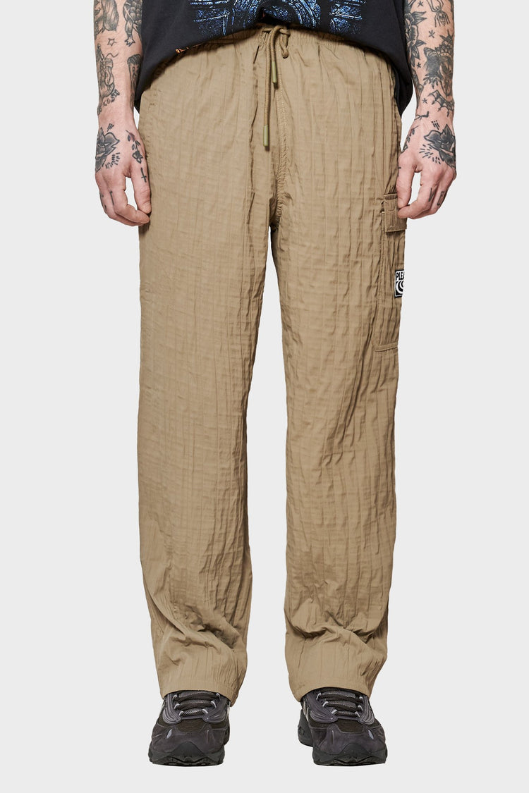 Штани RESCUE PLEATED CARGO оливкові від PLEASURES купити онлайн у магазині NEWBORN K