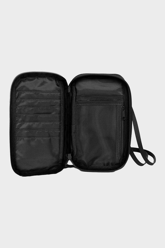 Сумка CNNCT F POUCH чорна, купити онлайн в магазині.