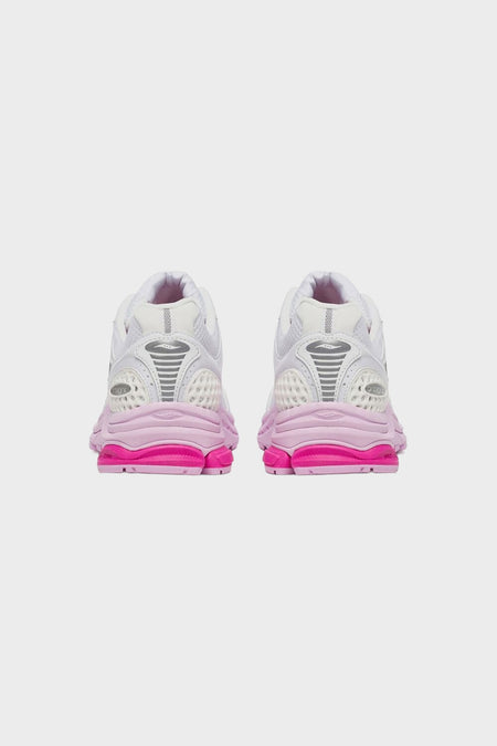 Кросівки PROGRID TRIUMPH 4 біло-рожеві від SAUCONY купити онлайн у магазині NEWBORN K