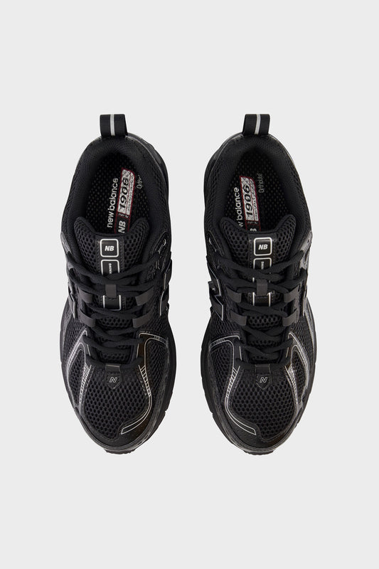 Кросівки 1906R чорні