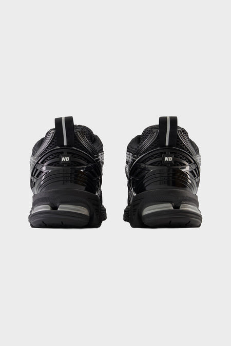 Кросівки 1906R чорні