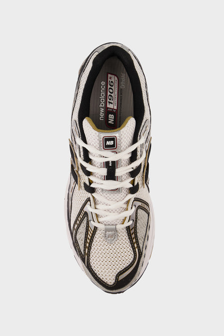 Кросівки 1906R білі