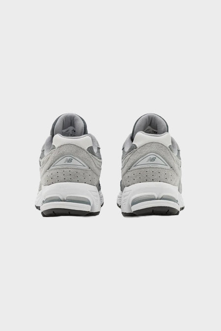 Кросівки 2002R сірі