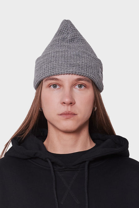 women#@Шапка MARLON сіра, купити онлайн в магазині.