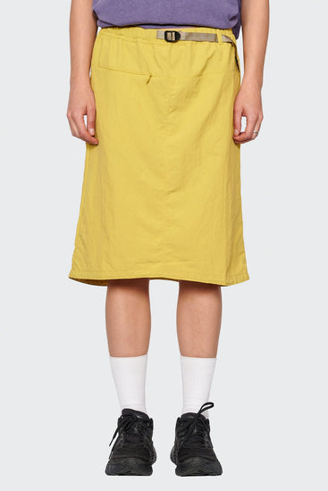Спідниця NYLON PACKABLE MIDI жовта, купити онлайн в магазині.