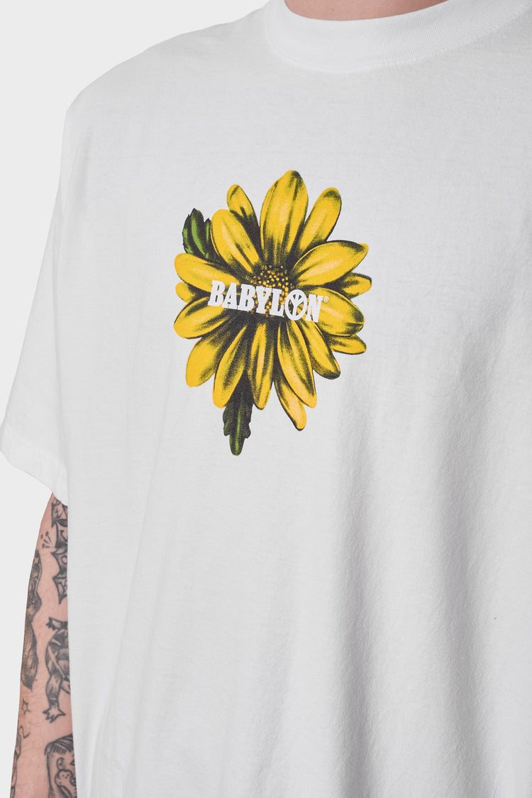 Футболка DAISY біла, купити онлайн в магазині.