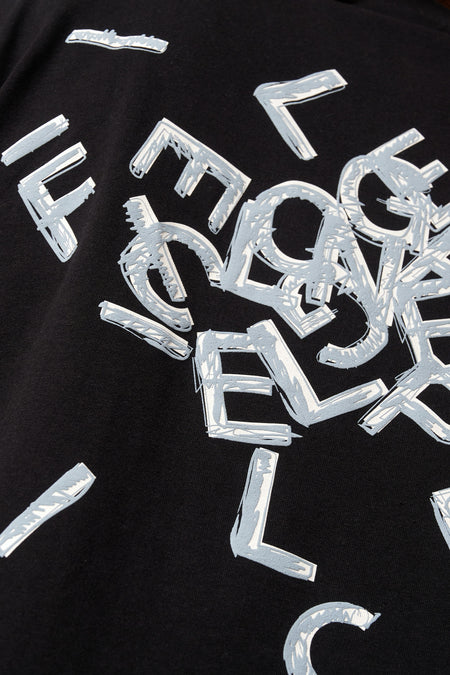 Футболка ALPHABET чорна, купити онлайн в магазині.