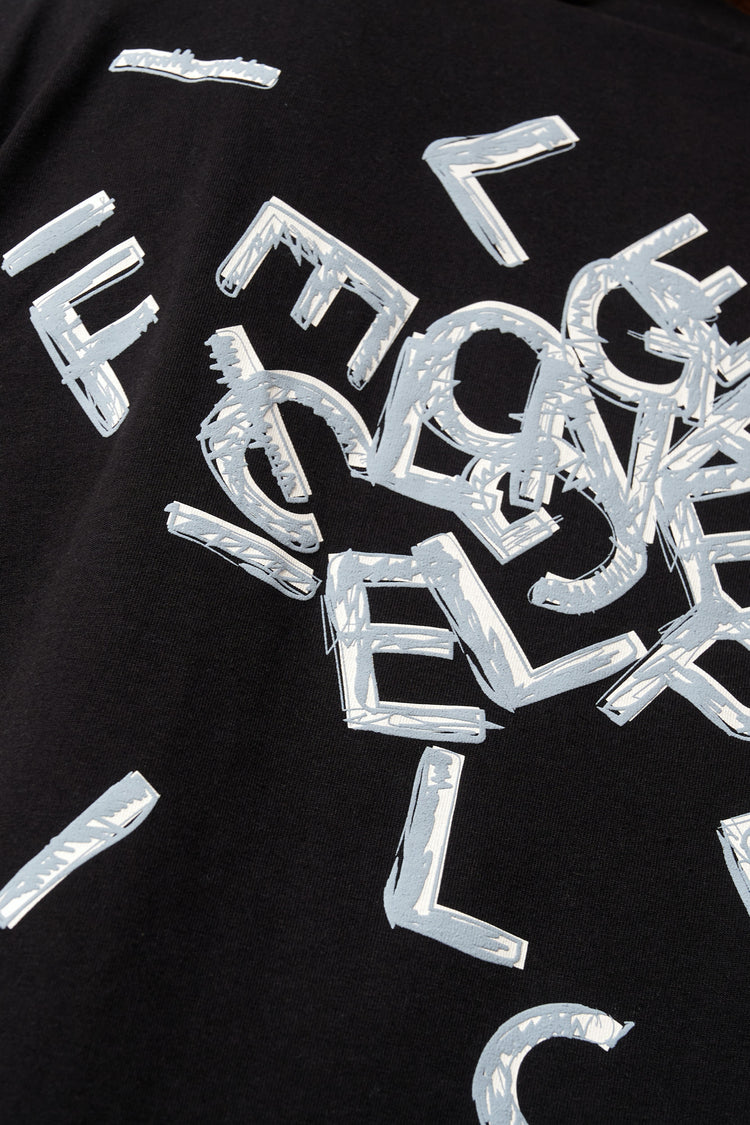 Футболка ALPHABET чорна, купити онлайн в магазині.