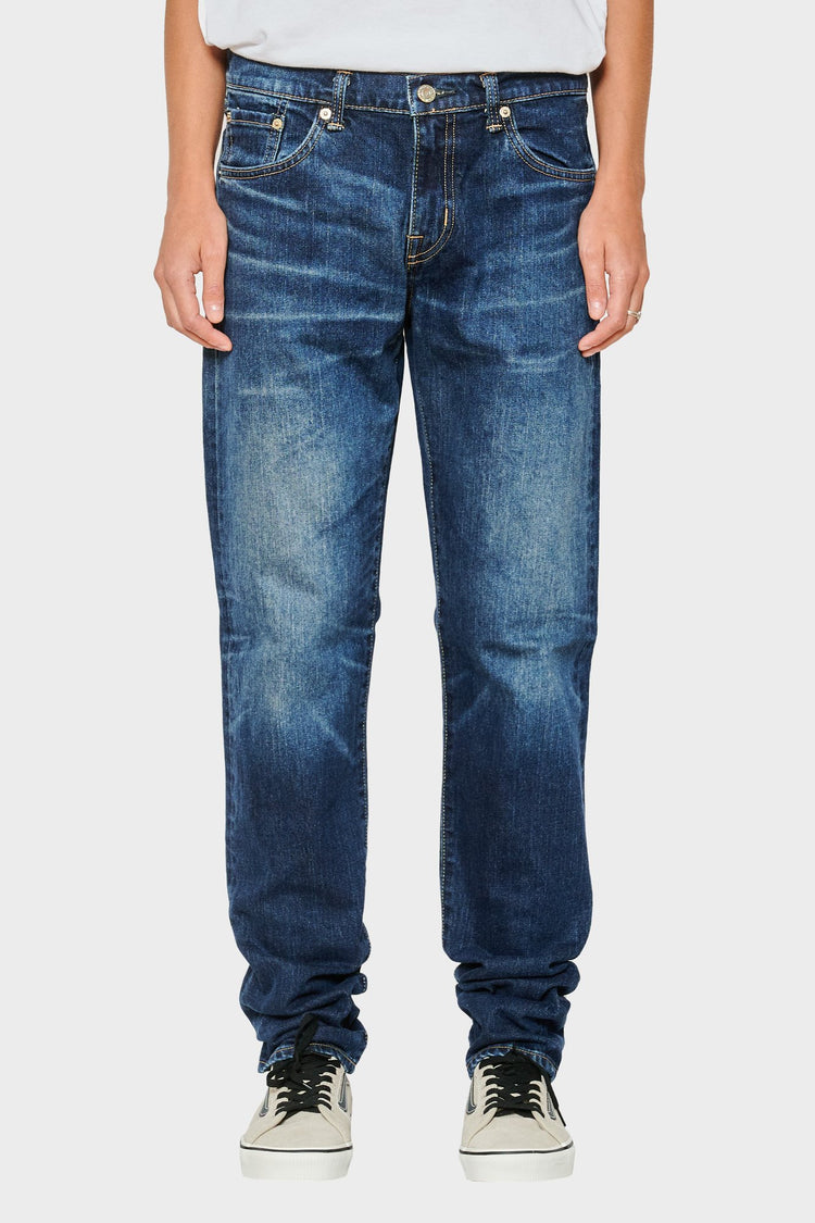 women#@Джинси REGULAR TAPERED темно-блакитні, купити онлайн в магазині.