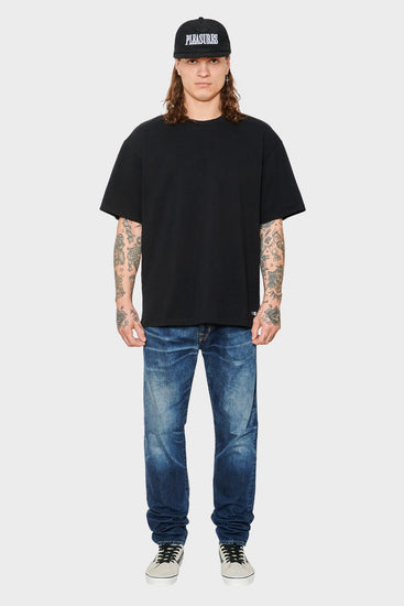 men#@Джинси REGULAR TAPERED темно-блакитні, купити онлайн в магазині.