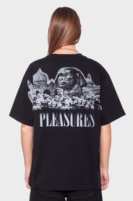 women#@Футболка MONUMENTS чорна, купити онлайн в магазині.