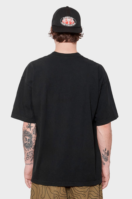 men#@Футболка MIND POLLUTION чорна, купити онлайн в магазині.