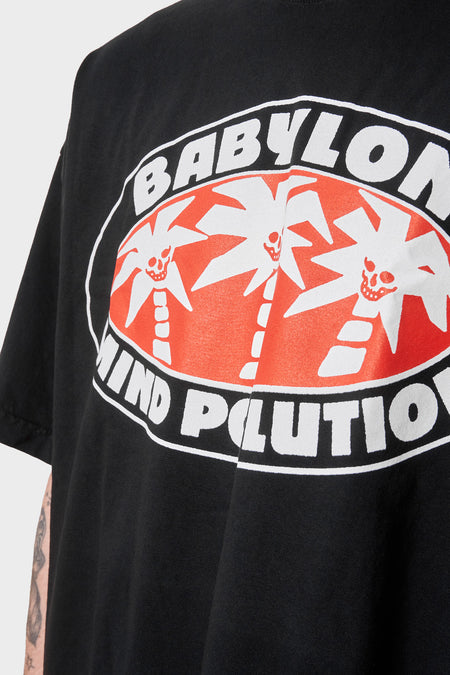 Футболка MIND POLLUTION чорна, купити онлайн в магазині.