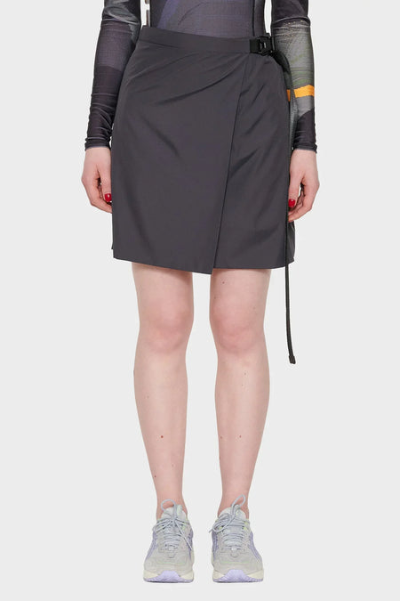 Трекінгова коротка спідниця CUT чорна, купити онлайн в магазині.