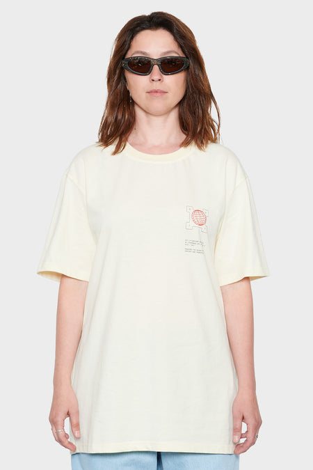 women#@Футболка BASE молочна