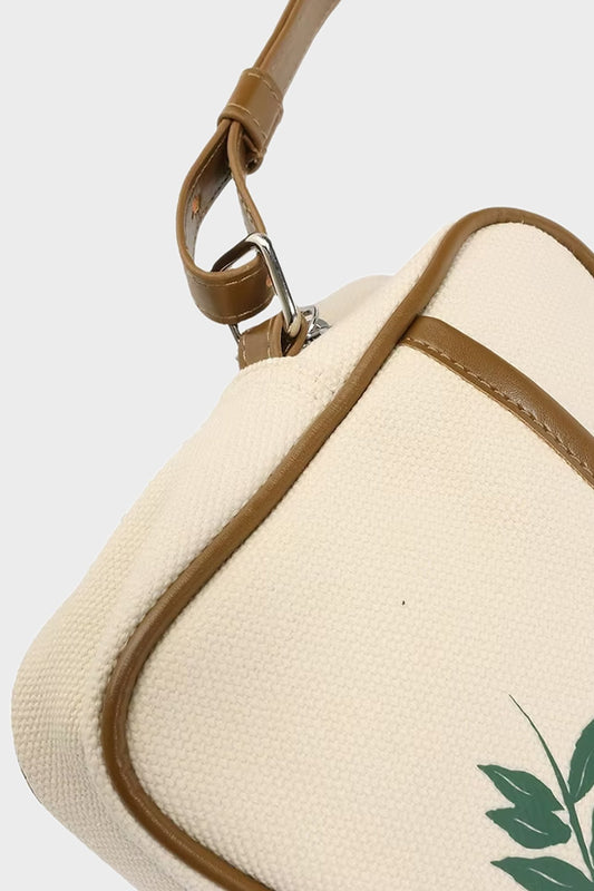 Сумка SACOCHE BAG молочна, купити онлайн в магазині.