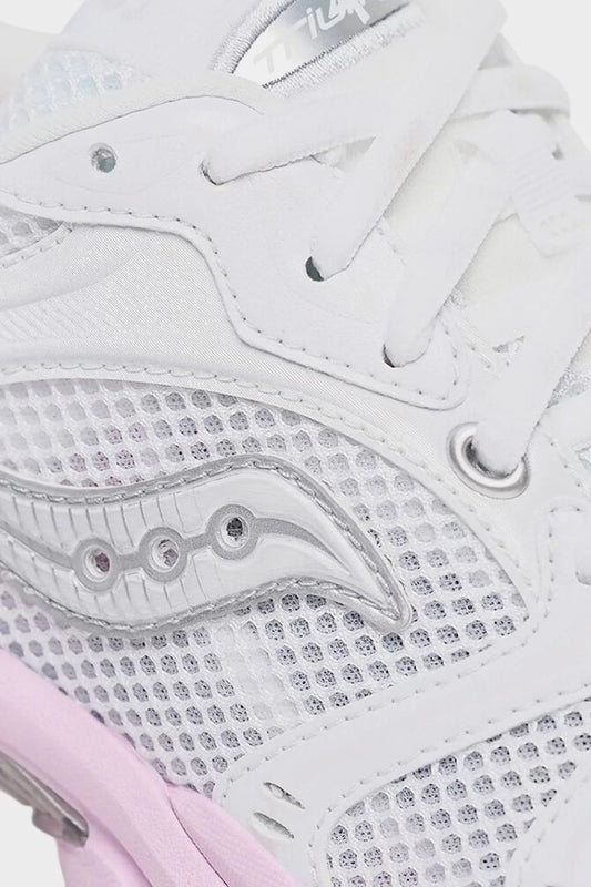 Кросівки PROGRID TRIUMPH 4 біло-рожеві від SAUCONY купити онлайн у магазині NEWBORN K