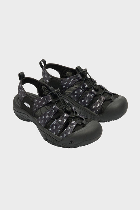 Сандалі ETUDES × KEEN чорні від ETUDES купити онлайн у магазині NEWBORN K