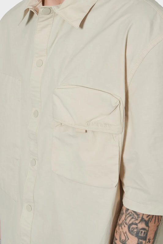 Сорочка MULTIPOCKET молочна