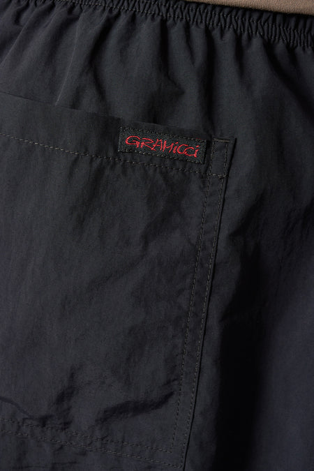 Шорти NYLON LOOSE чорні, купити онлайн в магазині.