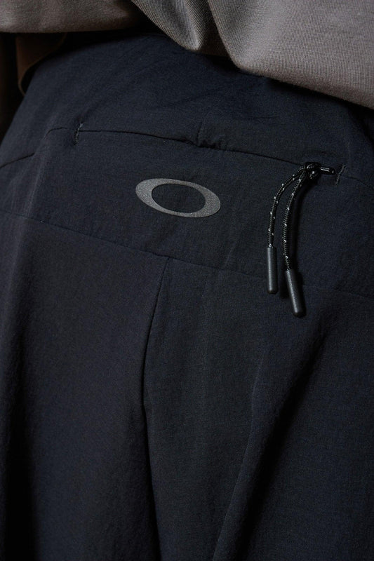 Штани LATITUDE FLEX CARGO чорні, купити онлайн в магазині.