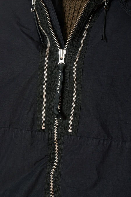 Пухова куртка FLATT NYLON JACKET чорна, купити онлайн в магазині.