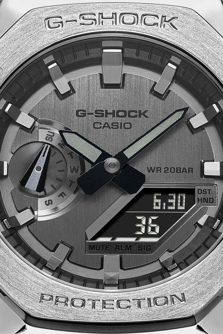 Часы мужские G-SHOCK GM-2100-1AER серебристые