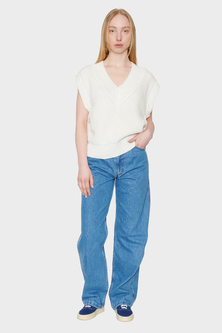 Жилет МОЛОЧНИЙ, купити онлайн в магазині.