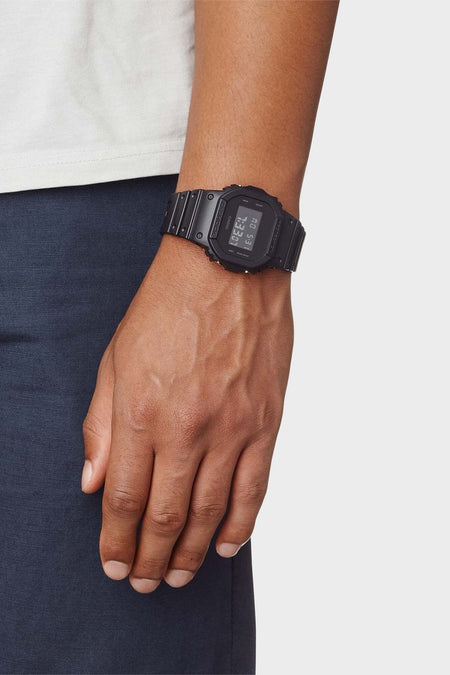 Часы унисекс G-SHOCK DW-5600BB-1ER черный